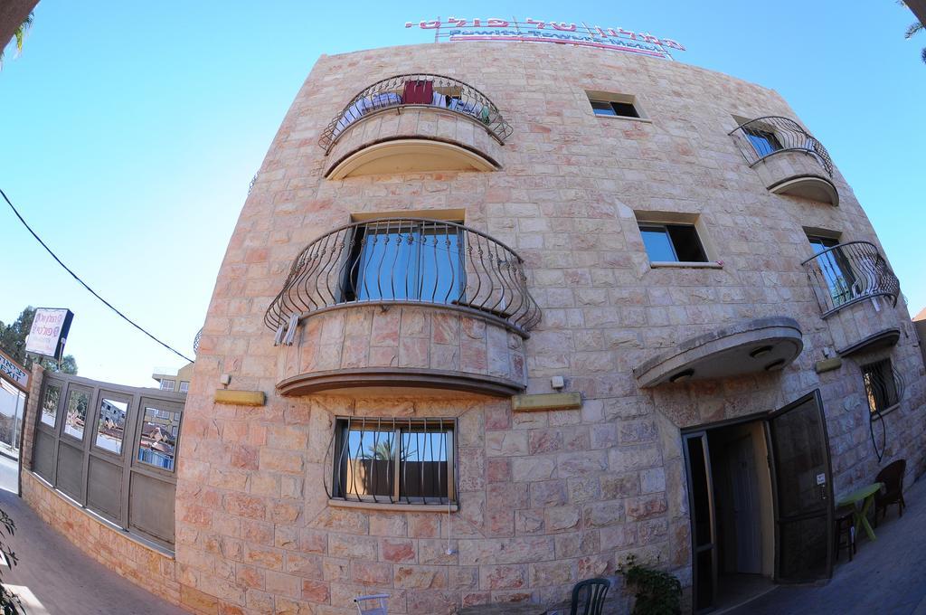 Faulty Towers Hotel Eilat Exterior photo